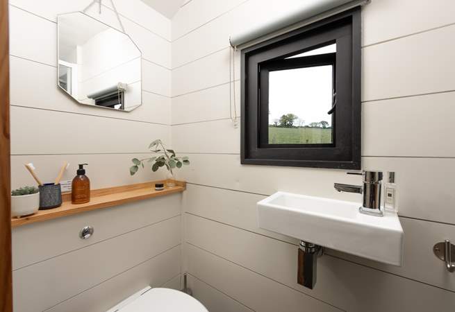 The shower-room is perfectly equipped for freshening up after a day on the water. 