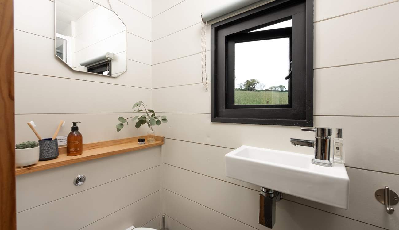 The shower-room is perfectly equipped for freshening up after a day on the water. 