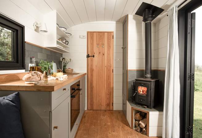 Pippin is unbelievably cosy with a little wood-burner and a well-equipped kitchen. 