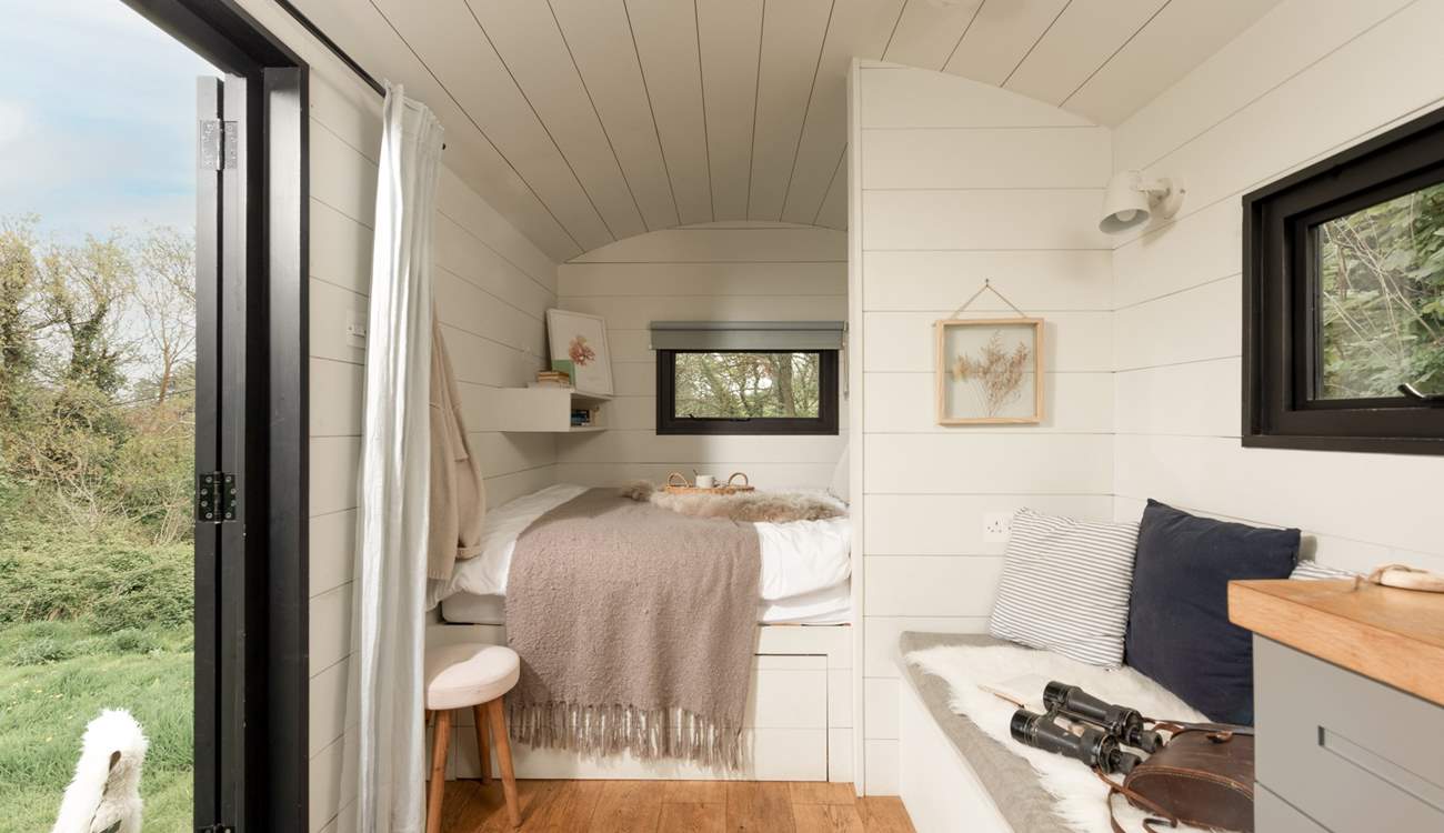 A truly relaxing space for two. 