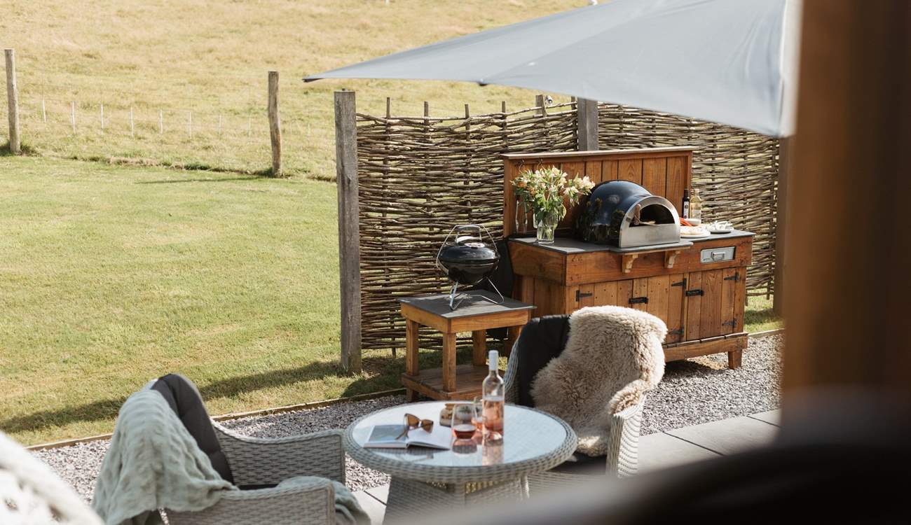 Why not light up the wood-fired pizza oven and enjoy homemade pizza during your stay?