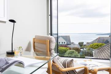 The snug on the first floor is a very special place where you can sit in peace and tranquility watching the ships sail by.