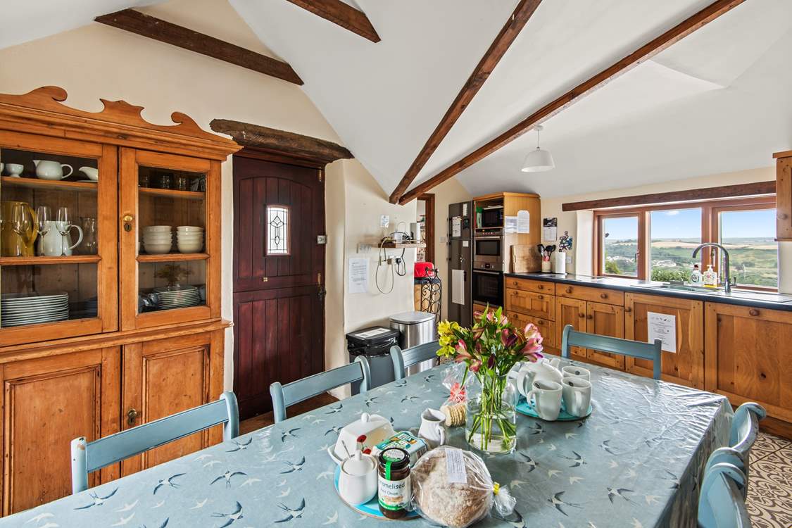 Gather everyone around the dining-table to chat about your holiday adventures.