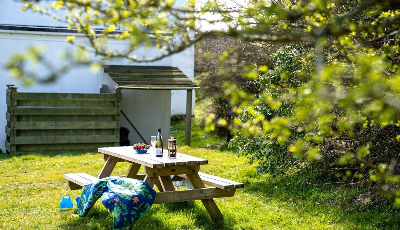 Enjoy the sunshine in the lovely garden.