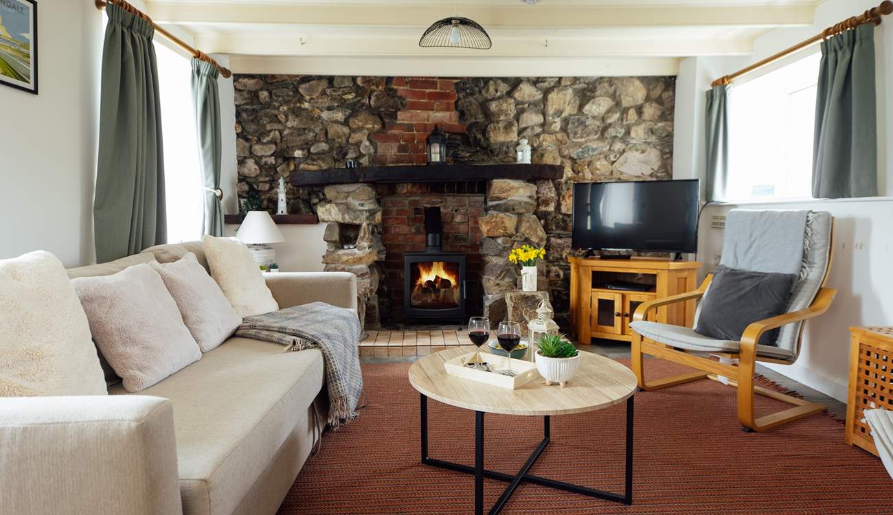 Pops Cottage is ideal for a blissful break throughout the year. Stay for the week or a few days in the gorgeous rural retreat. 