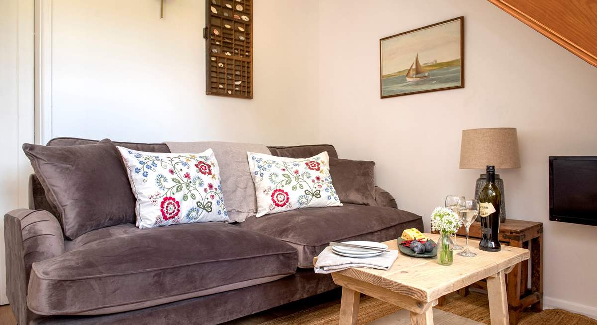 Barn Owl Cottage is beautifully furnished throughout