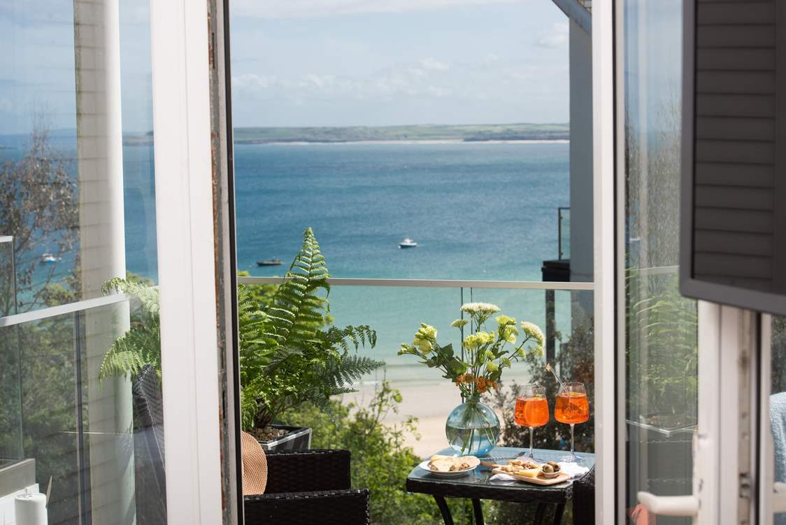 That view - and what a view to look at the moment you wake.