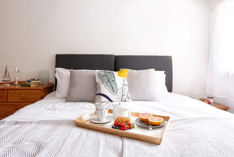 Breakfast in bed, yes please (Bedroom 2)