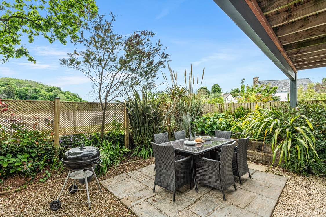 Enjoy a spot of al fresco dining in the wonderful garden area.