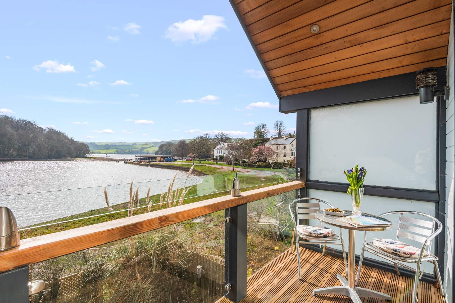 The superb balcony is a great place to enjoy a glass of fizz in the evening.