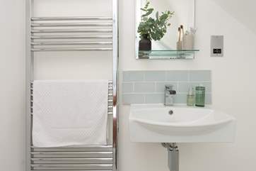 The shower-room.