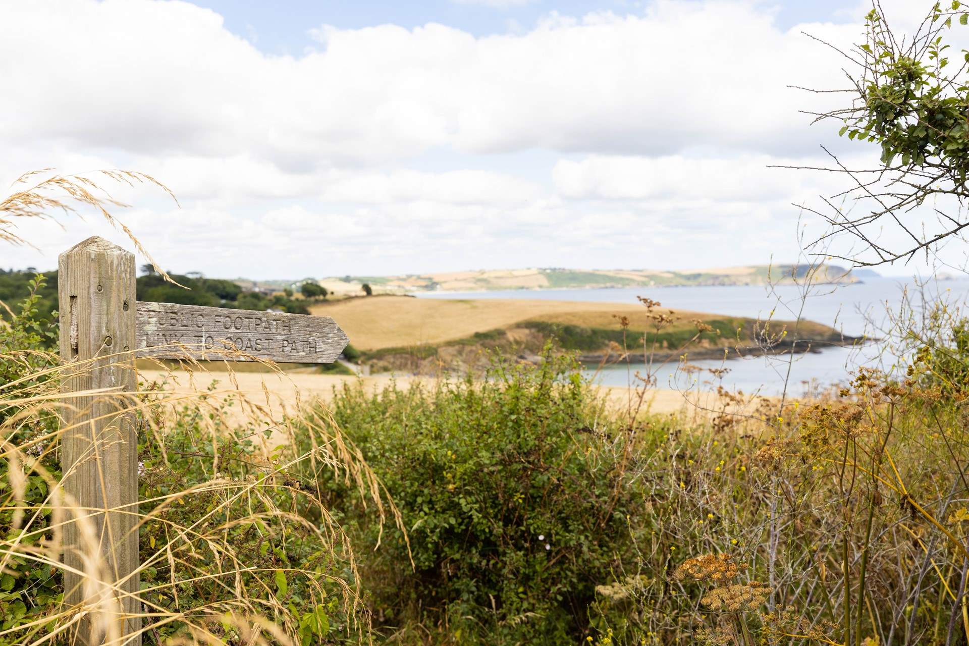 Access to the coast path is a short stroll away.
