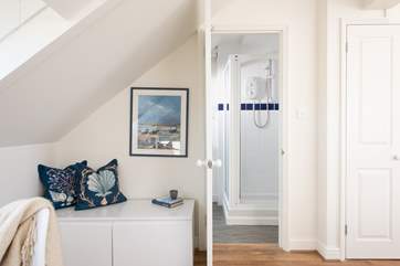 The en suite.