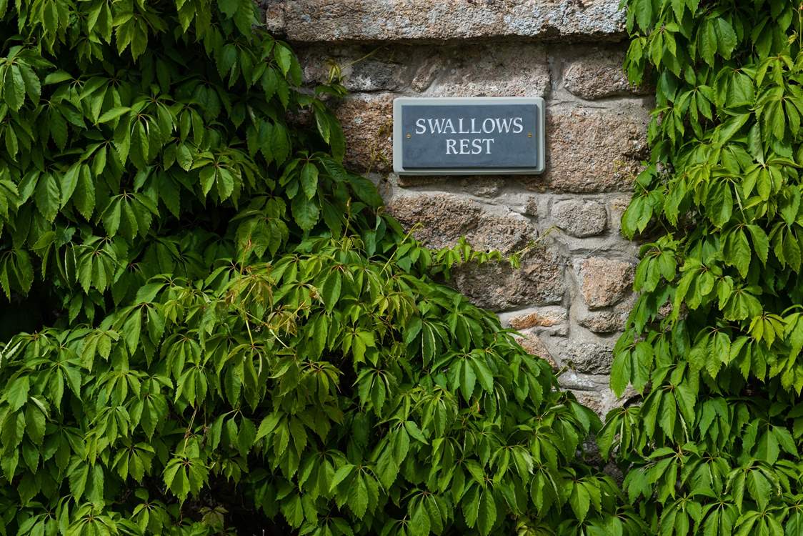 Swallows Rest is a dreamy (off the beaten track) abode just for two.