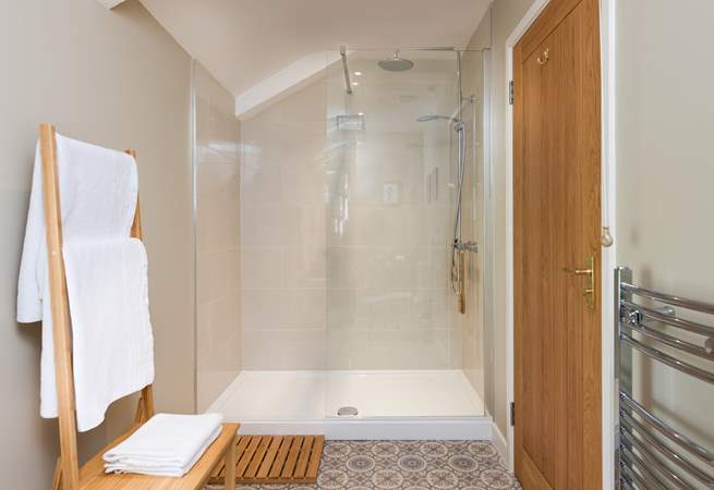 Refresh yourself in the fantastic modern shower.