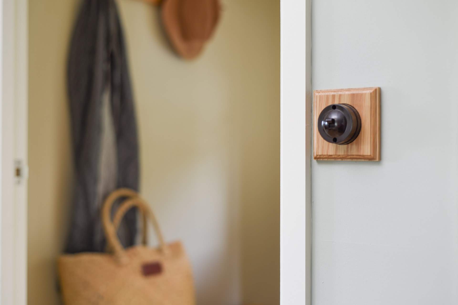 How lovely is this light switch! We thought it was so cute.