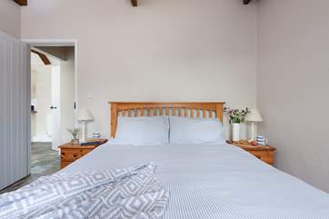 The double bedroom has a comfy king-size bed for a great night's sleep.