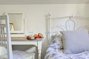 Breakfast in bed? Why not, you are on holiday.