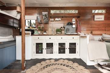 Just idyllic for a romantic retreat to nature.