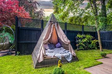 Get snug in the Tipi day bed.