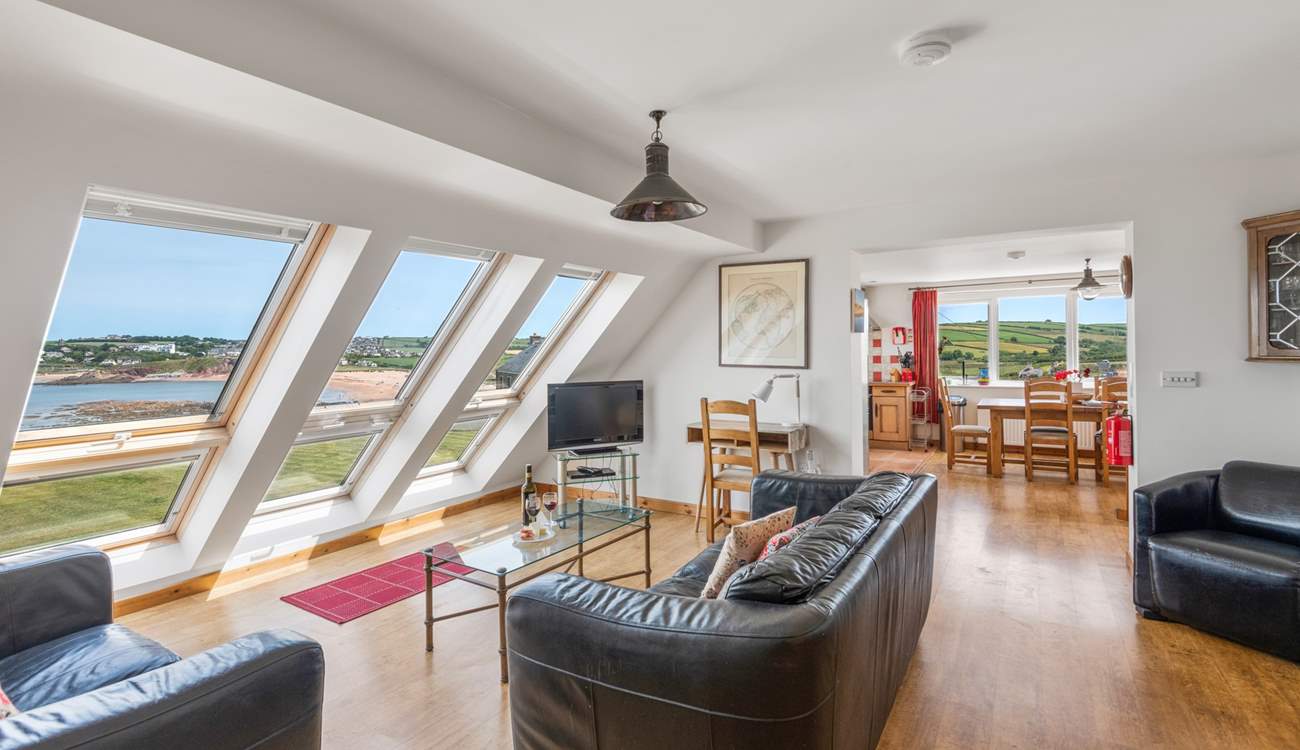 Make the most of Sea Poppy's reversed level layout and enjoy wonderful, elevated views from the fabulous sitting-room.