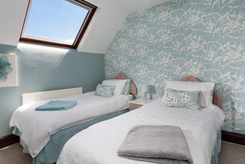 The delightful twin room is perfect for a good night's sleep.