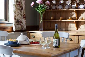 Enjoy a glass of your favourite with some nibbles after a day exploring.