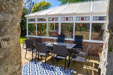 The fantastic outdoor area makes al fresco dining easy.
