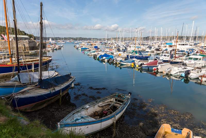 The sailing hub of Mylor is only a short car journey away.