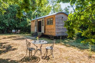 The Bakers Hut... nestled in a woodland paradise.