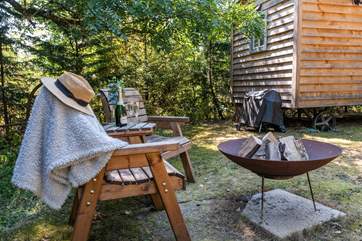 Pour yourself a glass of bubbles and get cosy around the fire-pit.