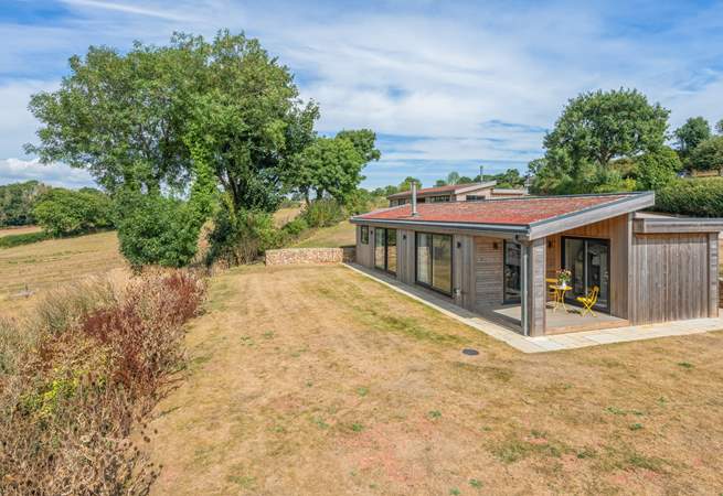 Greenway Hideaway is positioned to ensure your external privacy is paramount, especially when enjoying the south Devon sun.