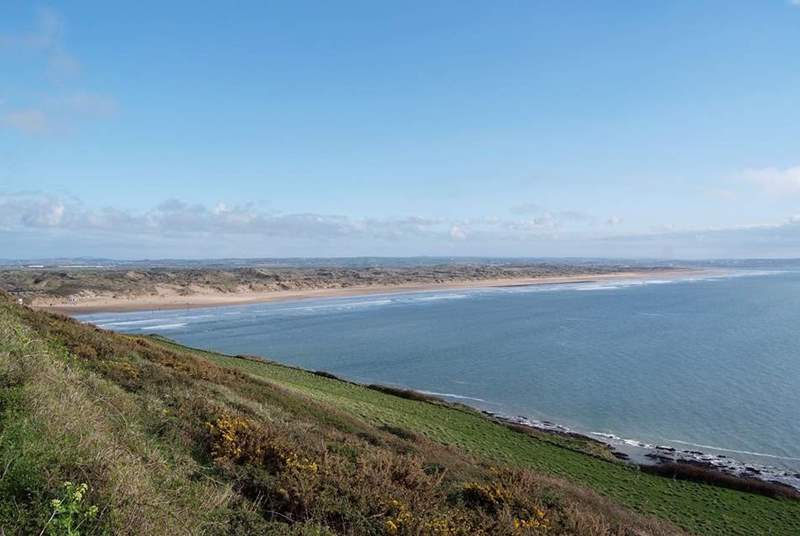 Whether you’re a beach jogger, plodder, paddler or bather, the golden sweep of Saunton Sands near Barnstaple is gorgeous and is only a 30 minute drive away.