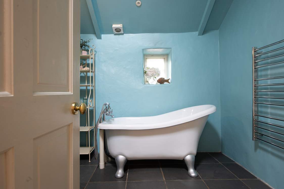 The gorgeous ground floor bathroom.