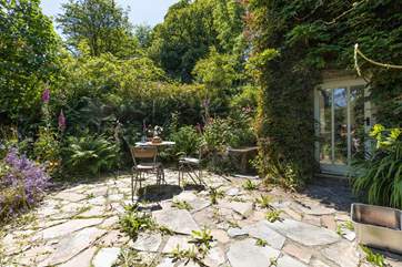 There are plenty of gorgeous spots to soak up the sunshine outside.