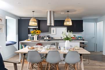 The beautiful kitchen and dining space.