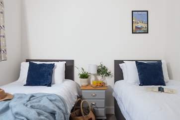 Bedrooms 3 and 4 have 'zip and link' beds so you can choose to have either a super-king double or twin beds in these rooms.
