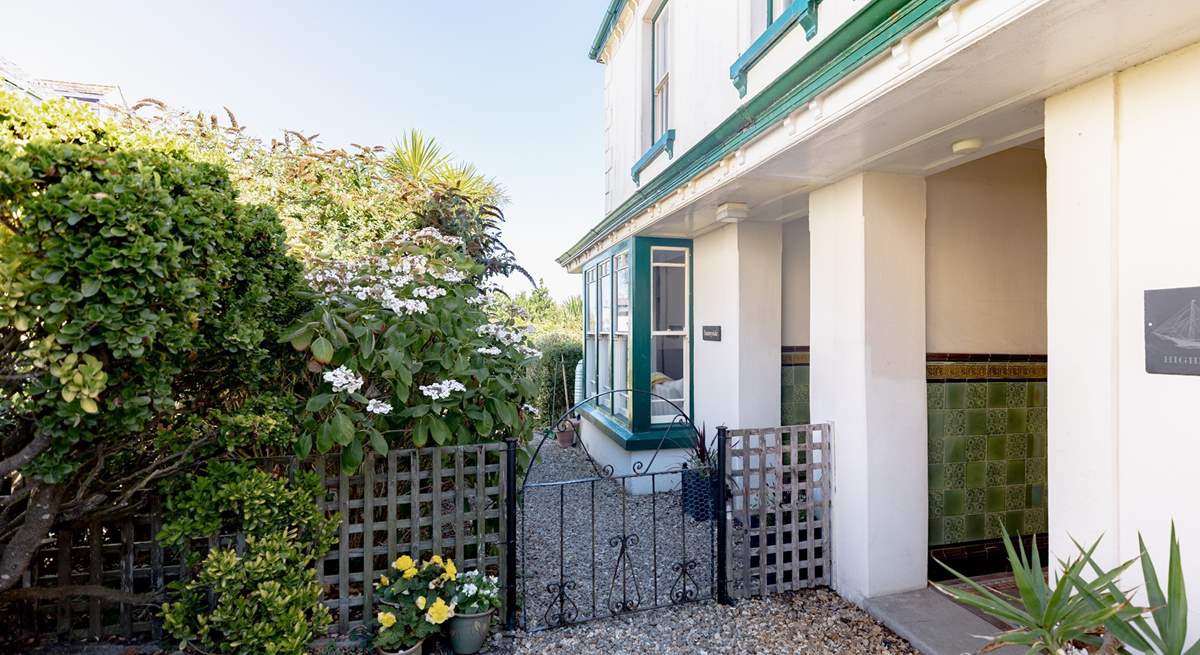 Sunnyside is a traditional semi-detached cottage and typical for the era, access is along the neighbours footpath.