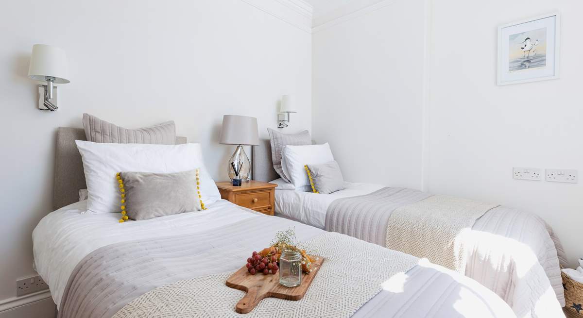 Comfy bedroom 1 has a 'zip and link' bed so you can choose either twin beds or a super-king double.

The bedrooms are beautifully furnished with comfort and relaxation in mind.