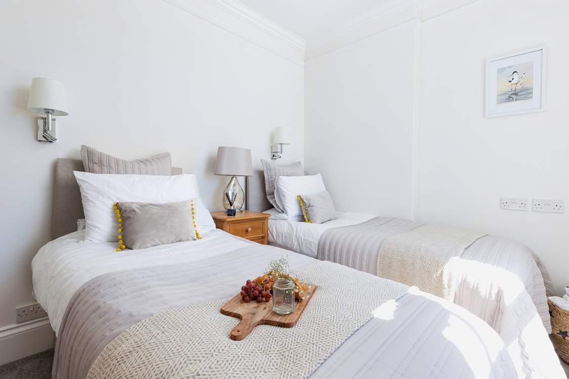 Comfy bedroom 1 has a 'zip and link' bed so you can choose either twin beds or a super-king double.
The bedrooms are beautifully furnished with comfort and relaxation in mind.