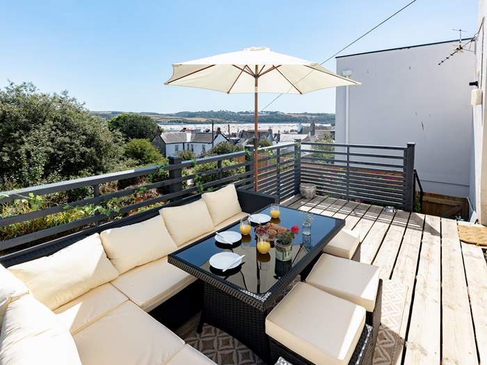 Sunnyside, Sleeps 8 in Appledore