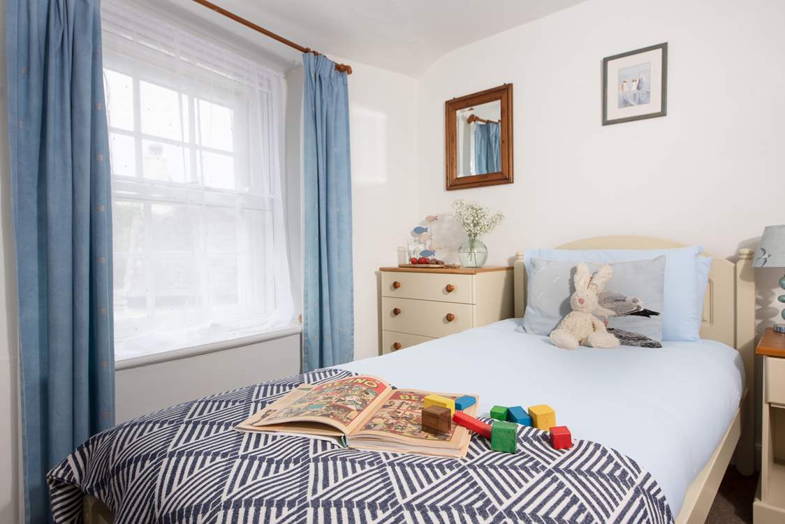 This room is absolutely perfect for little ones. Please note that there are steps leading into each bedroom and the landing has steps too!