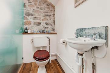 The en suite.