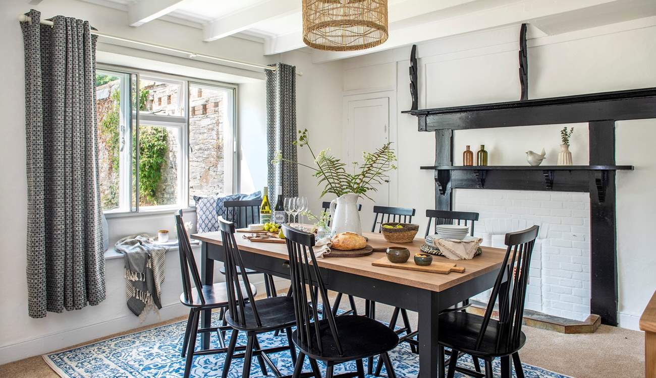 The dining-room is the perfect place to enjoy holiday mealtimes together.