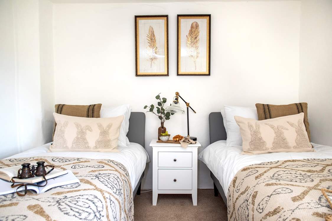 Gorgeous linens abound.