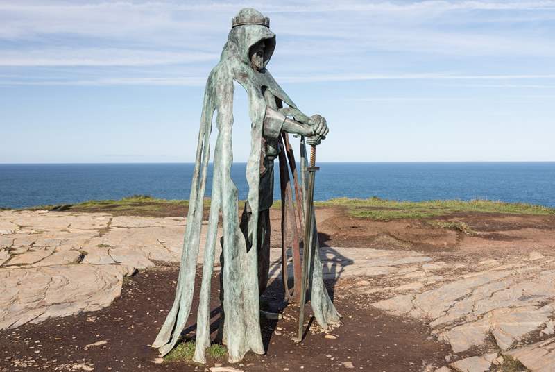 King Arthur stands proudly overlooking Tintagel.
