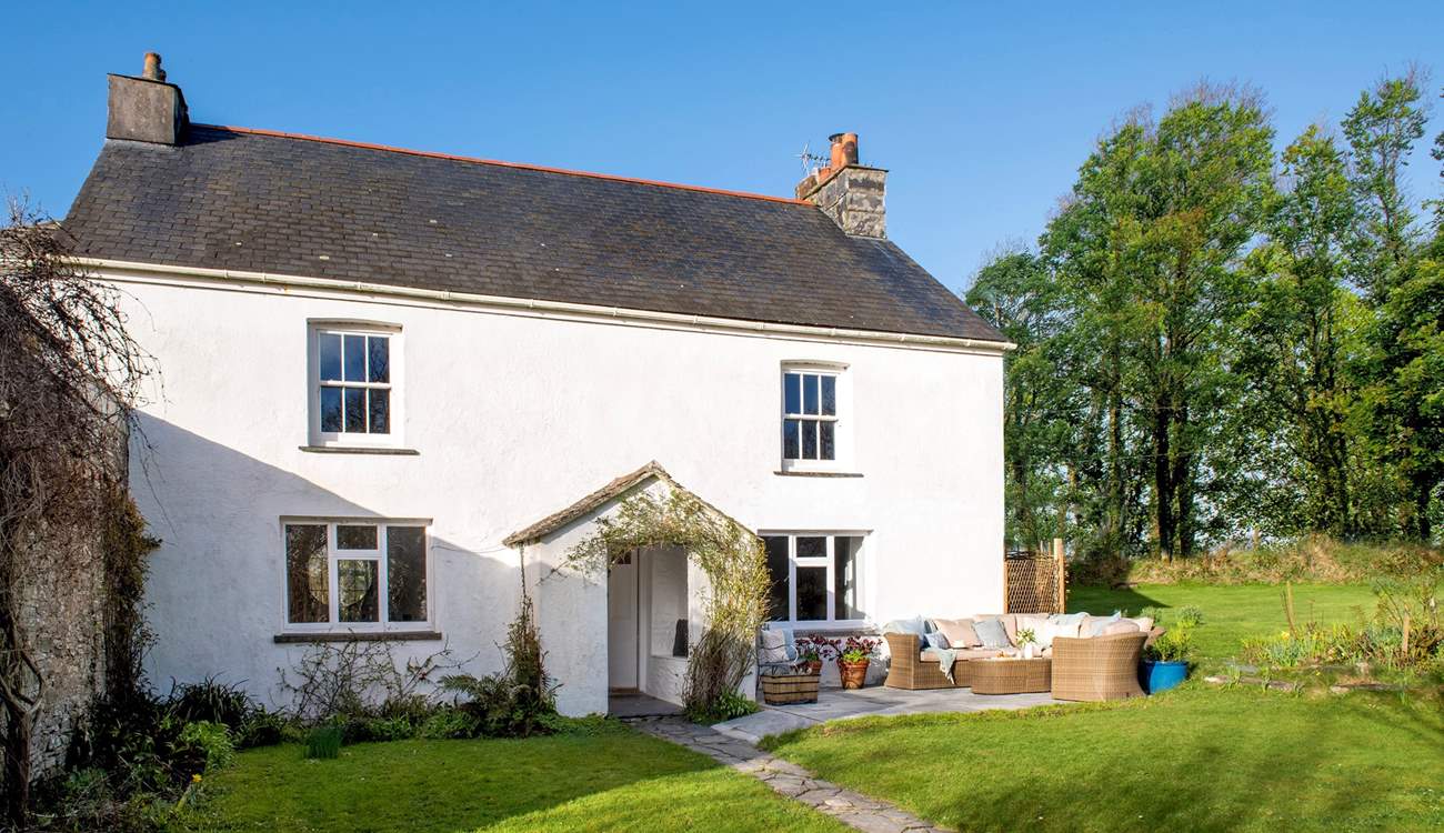 Welcome to the very beautiful Tom's Cottage.
