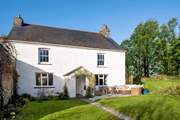 Welcome to the very beautiful Tom's Cottage.