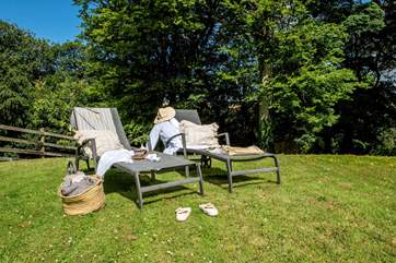 Unwind with a glass of fizz on the sun loungers.