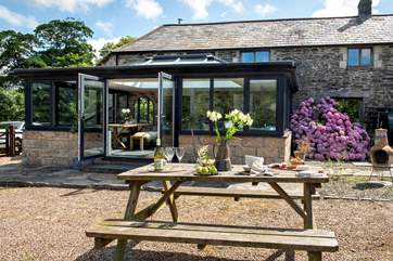 Enjoy a spot of al fresco dining in the Cornish sunshine.
